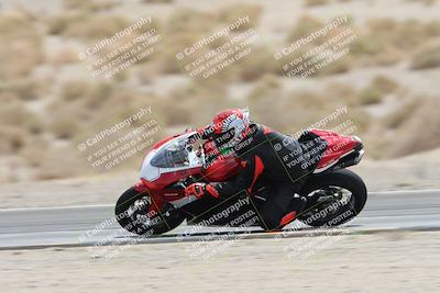 media/May-05-2025-Moto Forza (Mon) [[3c1838c5e5]]/2-B Group/Session 3 (Panning Test Turn 14 Inside)/